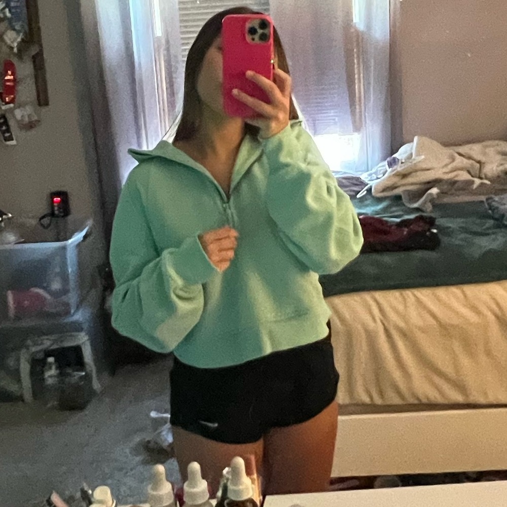 Lululemon oversized scuba in wild mint